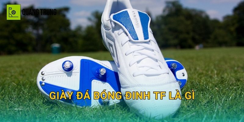 Giày đá bóng đinh TF là gì: Dùng cho sân nào và vì sao hợp sân mini